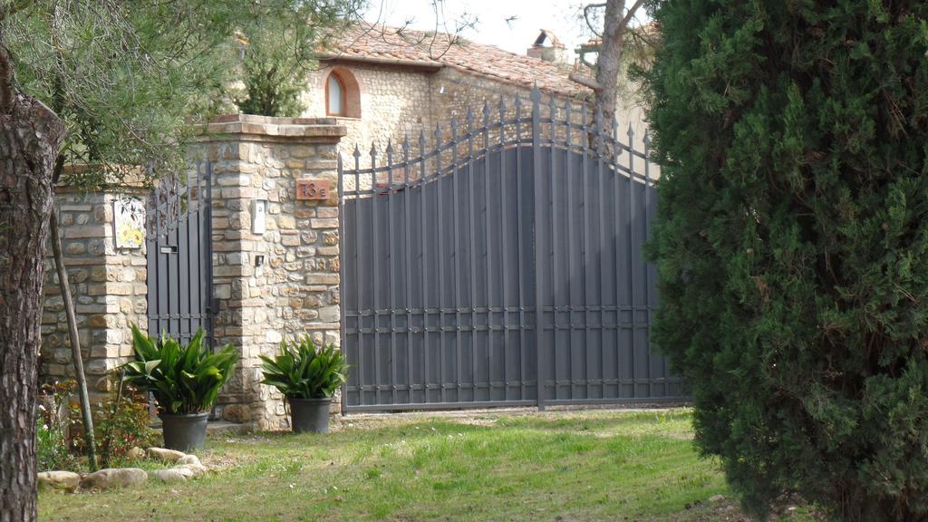 Il Fienile Holiday Home Le Fornacette Экстерьер фото
